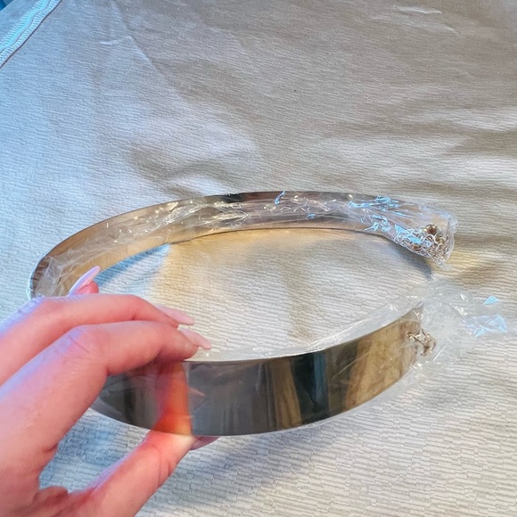 Zaful Accessories - NWT Gold hardware high waist belt